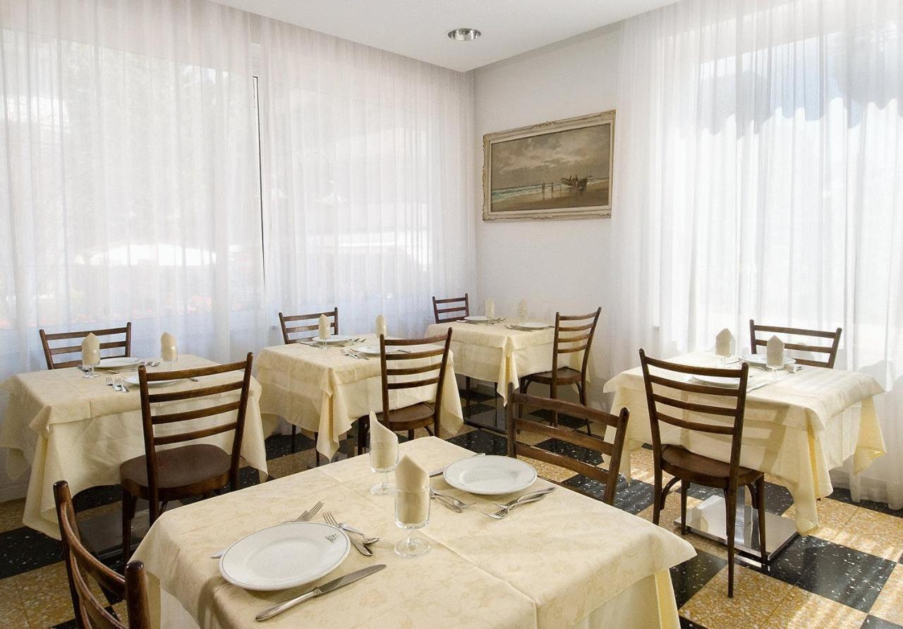 Hotel Belmar Cattolica Eksteriør billede